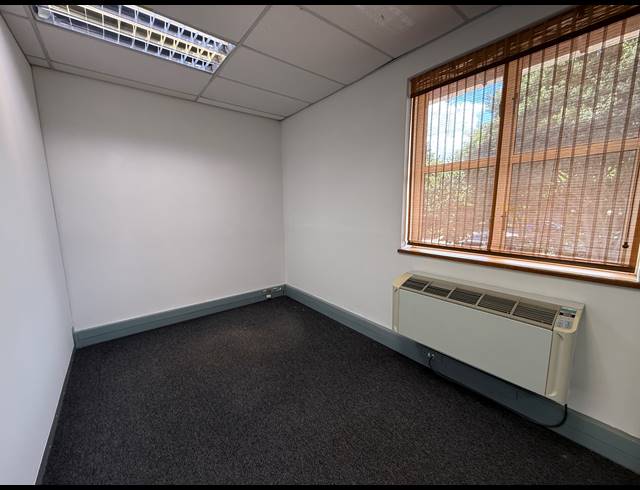 914M² OFFICE TO LET IN RIVIERA